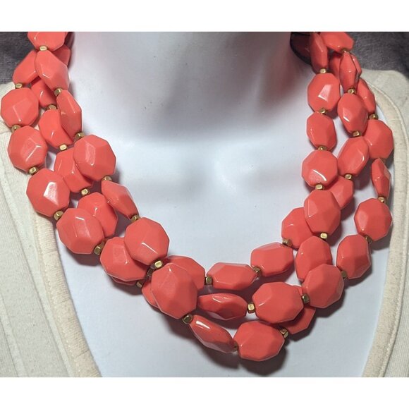 Premier Designs Chunky Beaded Coral And Gold Tone Multilayer Necklace - Picture 4 of 6
